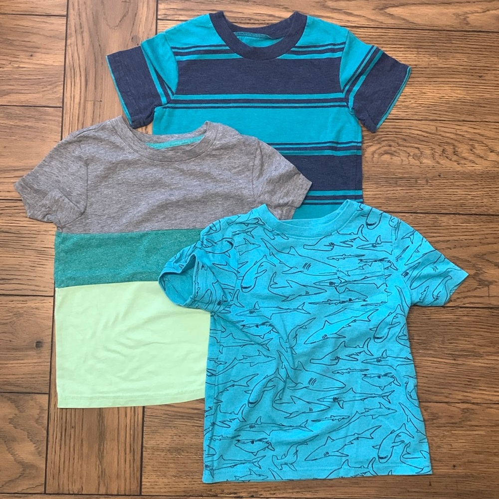 Boys 4T t-shirts lot of 3. Circo , Old Navy, Cat and Jack